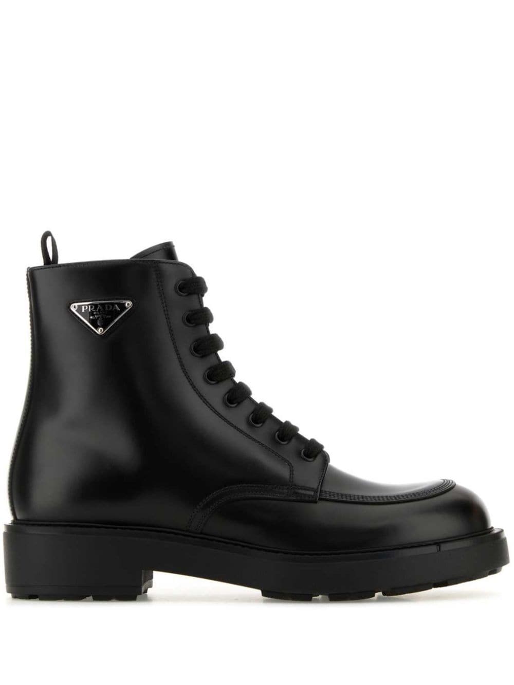 【PRADA】カーフレザー レースアップブーツ ブラック［2TG220055F0002］