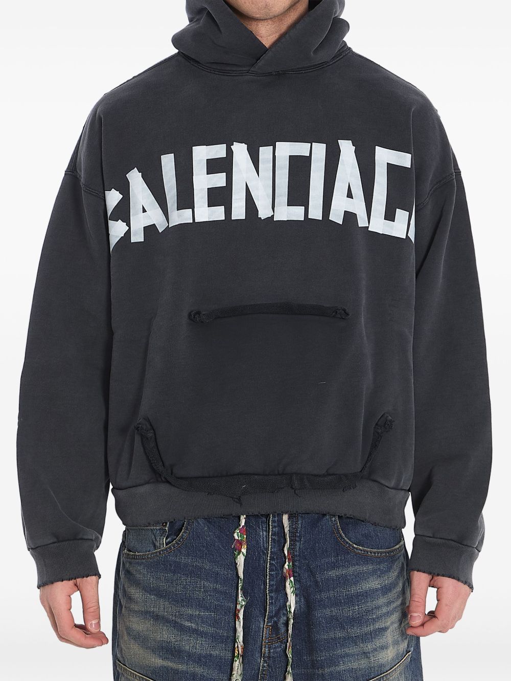 【BALENCIAGA】NEW TAPE TYPE リップドポケット フーディー グレー［744441TRVK21041］