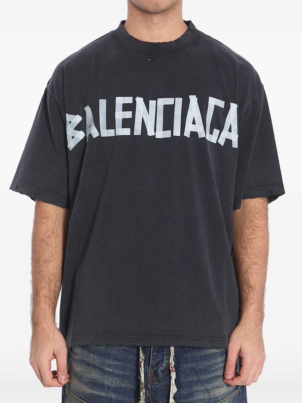 【BALENCIAGA】NEW TAPE TYPE TR Tシャツ ミディアムフィット ブラック［764235TRVK11041］