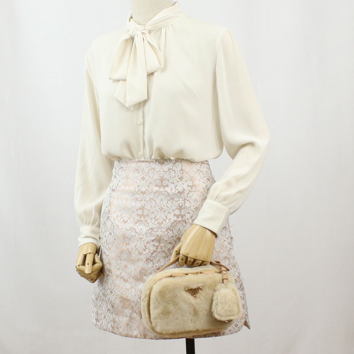 プラダ PRADA オデット シアリング ショルダーバッグ ロゴプレート1BH208 2EC9 V OOO F03KLECRU+NOISETTE ベージュ系 bag-01 - 画像 (11)