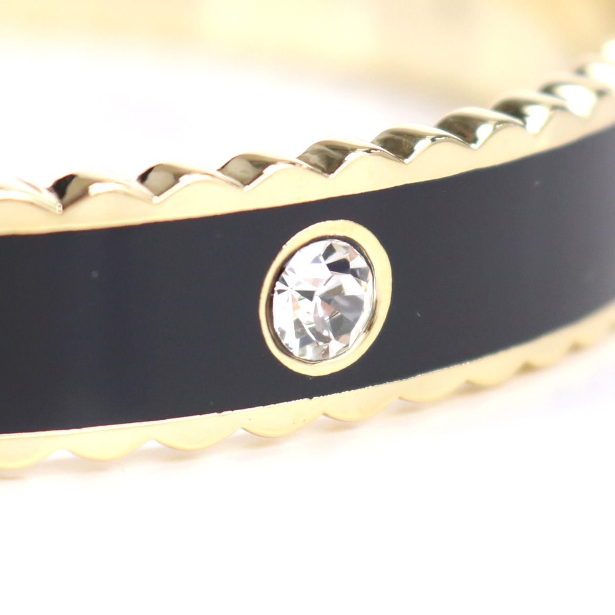 マークジェイコブス MARC JACOBS THE MEDALLION LG BANGLE バングルJ105MT7PF22 001BLACK-GOLD ブラック accessory-01 - 画像 (6)
