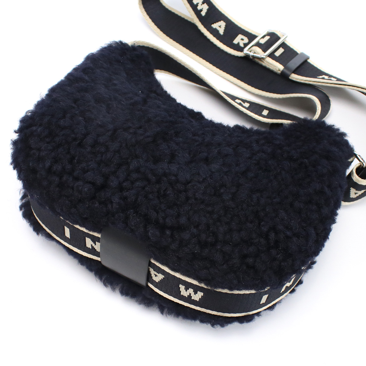 マルニ MARNI 斜め掛け ショルダーバッグ ブランド もこもこSBMP0128Q0 LM071 00B99ブラック bag-01 - 画像 (10)