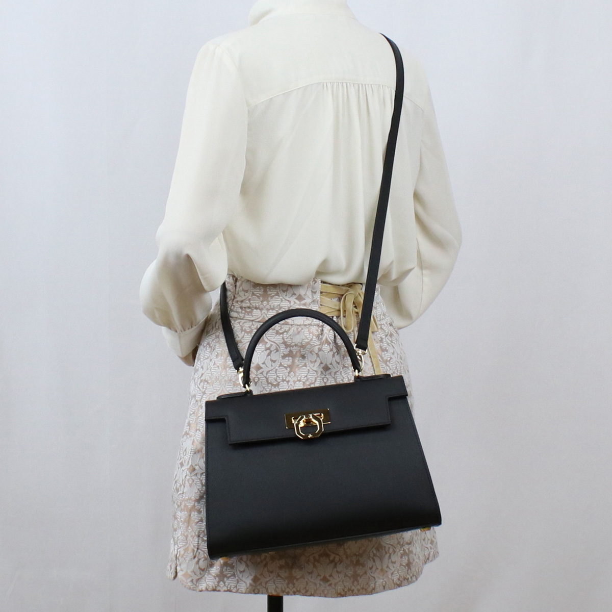 カルボッティ CARBOTTI ハンドバッグ 黒 ショルダー革 本革 フォーマルバッグ ELENA 243ブラック bag-01 - 画像 (11)