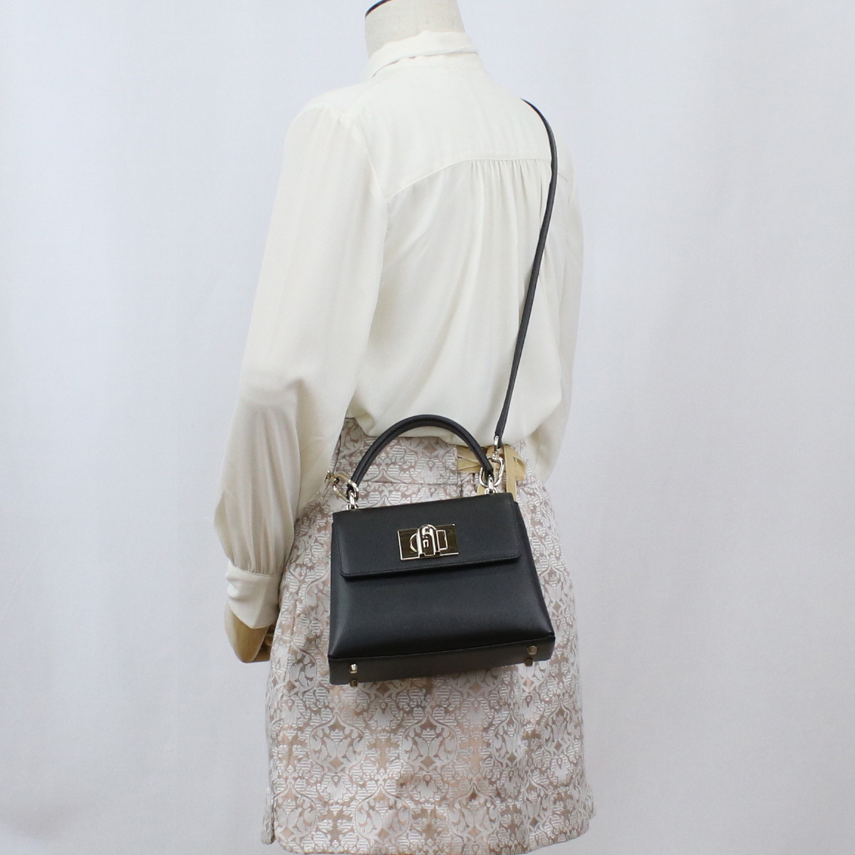 フルラ FURLA FURLA 1927 斜め掛け ショルダーバッグ ブランド フォーマルバッグ 冠婚葬祭 お受験 WB00109 ARE000 O6000NERO ブラック bag-01 - 画像 (11)